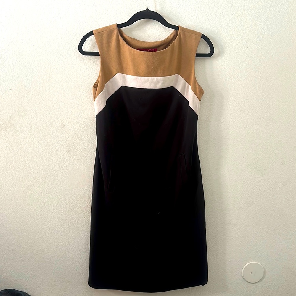 Nine & Co. Dress Cute with Pockets Beige and Black Size 4
